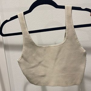 Aritzia Babaton Sculpt Crop Tank - Size small